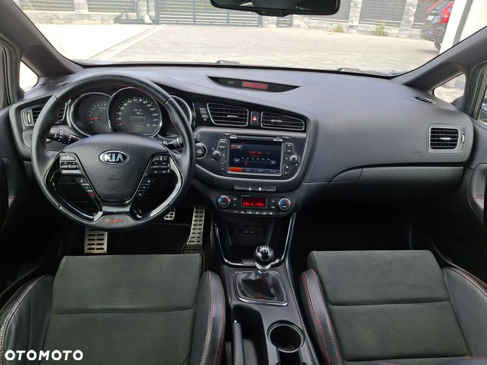 Kia Ceed 1.6 T-GDI GT - 9