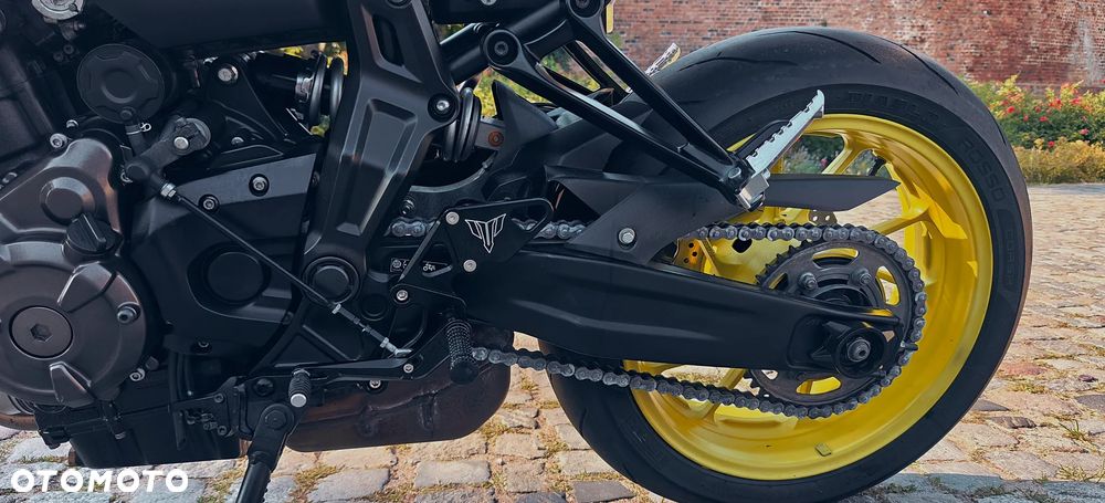 Yamaha MT - 5