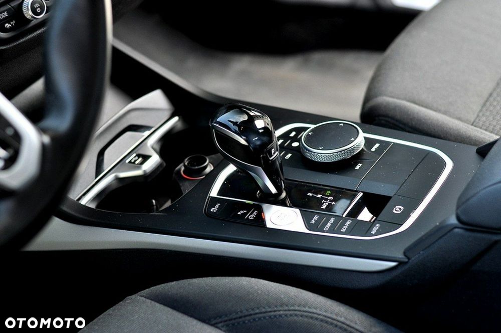 BMW Seria 1 116d - 12