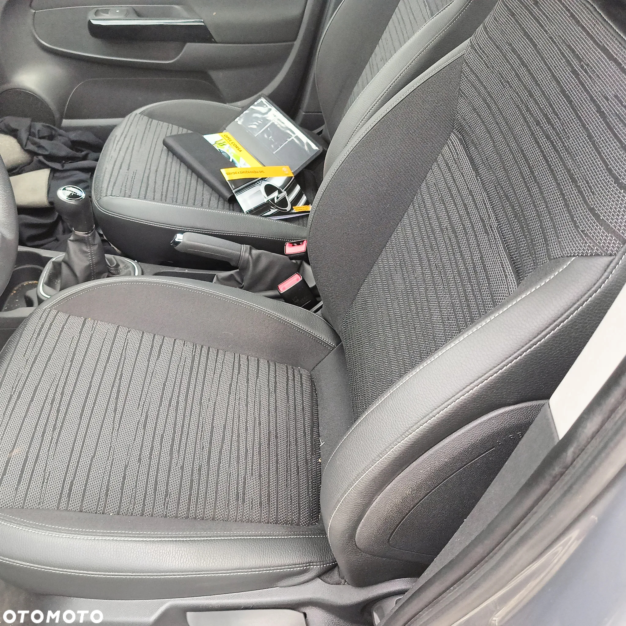 Opel Corsa 1.2 16V Cosmo - 6