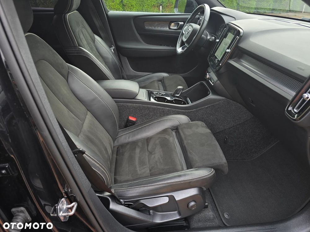 Volvo XC 40 B4 Ultra Black Edition - 20