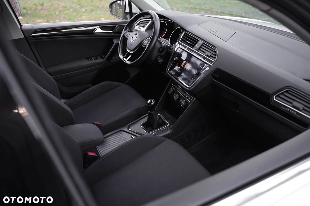 Volkswagen Tiguan - 21