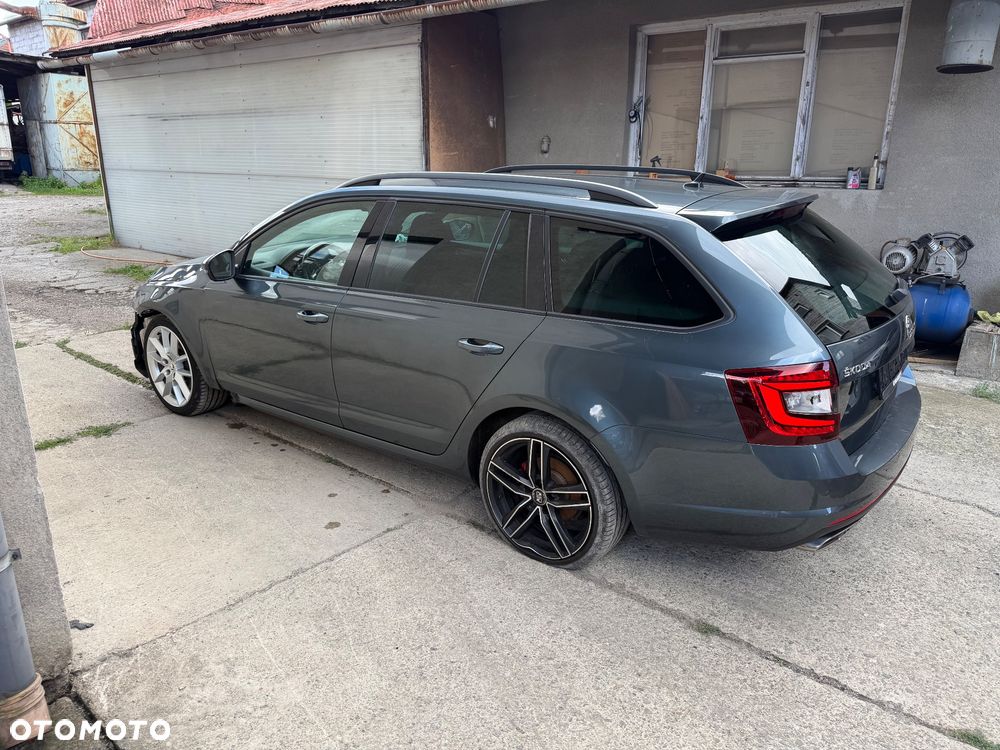 Skoda Octavia 2.0 TDI (Green tec) RS - 33