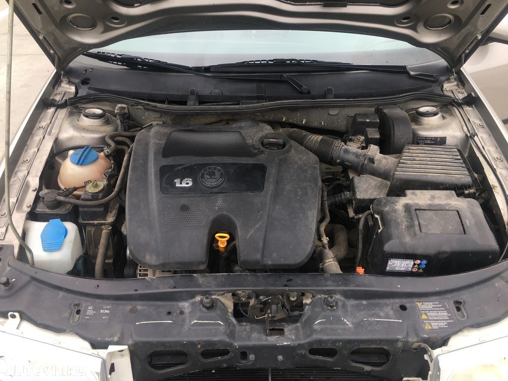Skoda Octavia 1.6 Tour - 11