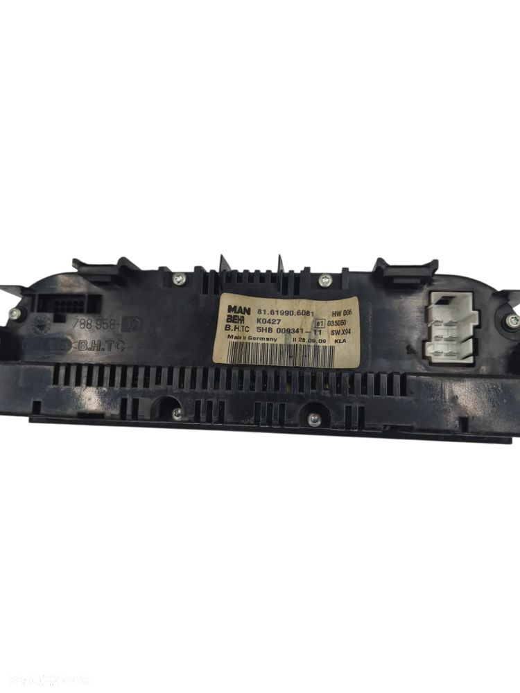 PANEL NAWIEWU KLIMATYZACJI MAN TGS TGX - 3