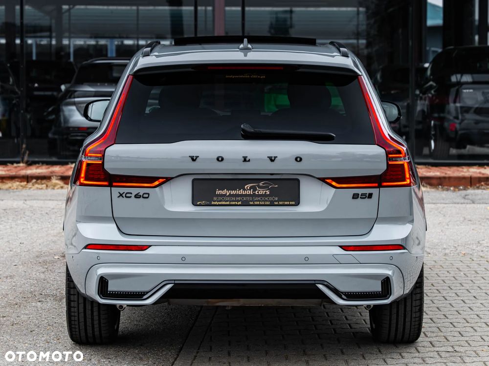 Volvo XC 60 B5 B AWD Plus Dark - 18