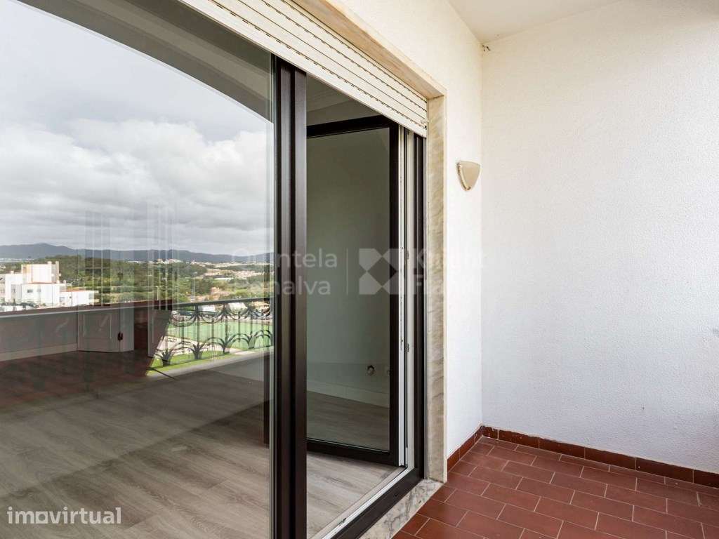 Apartamento T3 com garagem para arrendamento na Parede - Grande imagem: 4/25