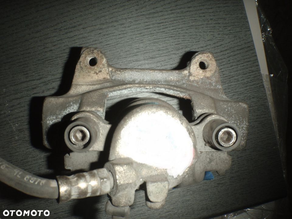 zacisk zaciski jarzmo 126 seicento cc sporting panda polonez pod tarcze duże wentylowane zwykłe 257mm 240mm - 7