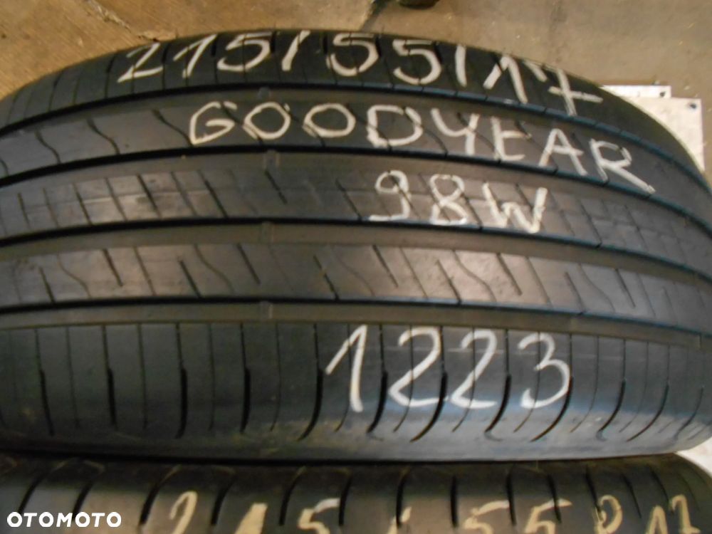 OPONY 215/55R17 GOODYEAR EFFICIENT GRIP PERFORMANCE 2 DOT 1223 /  0120 7.6MM - 4