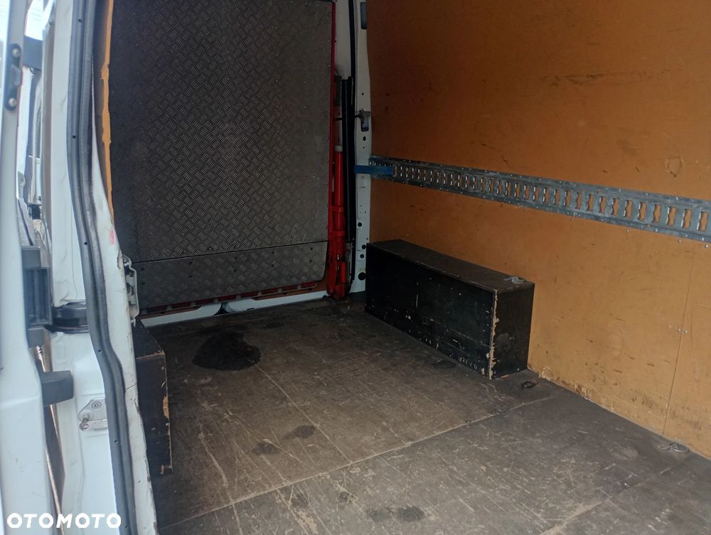 Ford Transit - 24