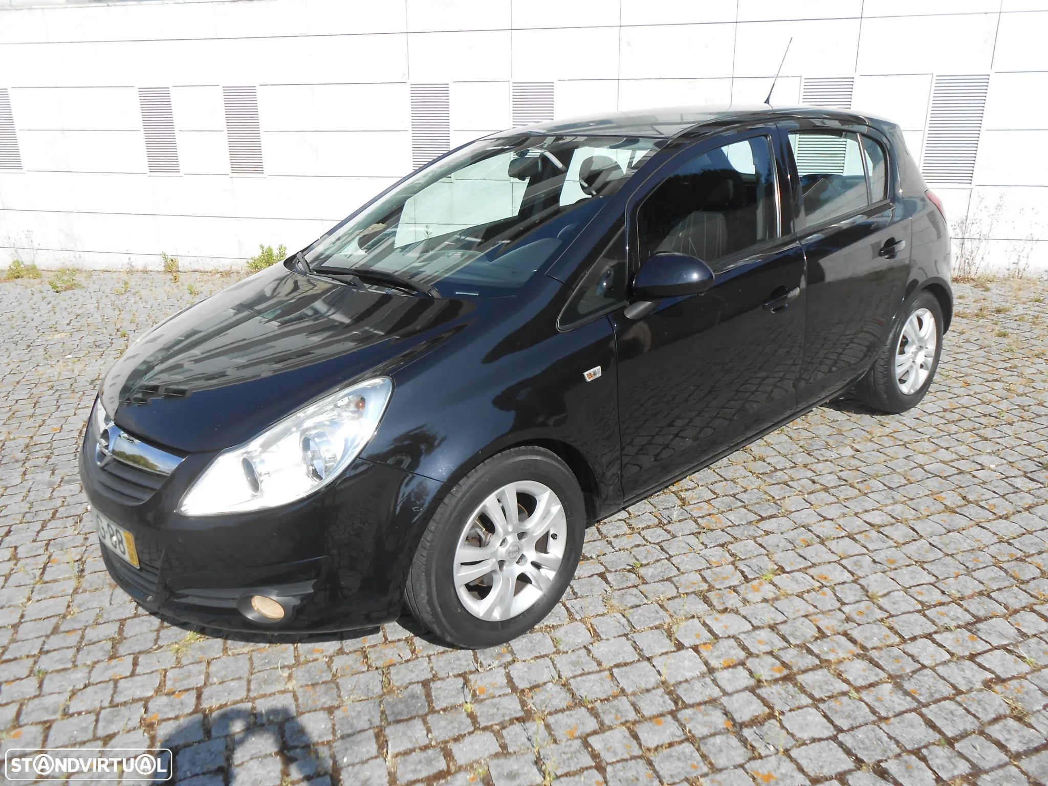 Opel Corsa 1.3 CDTi Enjoy EcoFLEX - 1