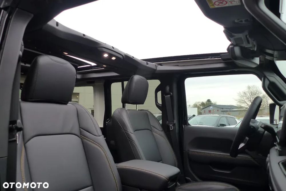 Jeep Wrangler Unlimited GME 2.0 Turbo Sahara - 15