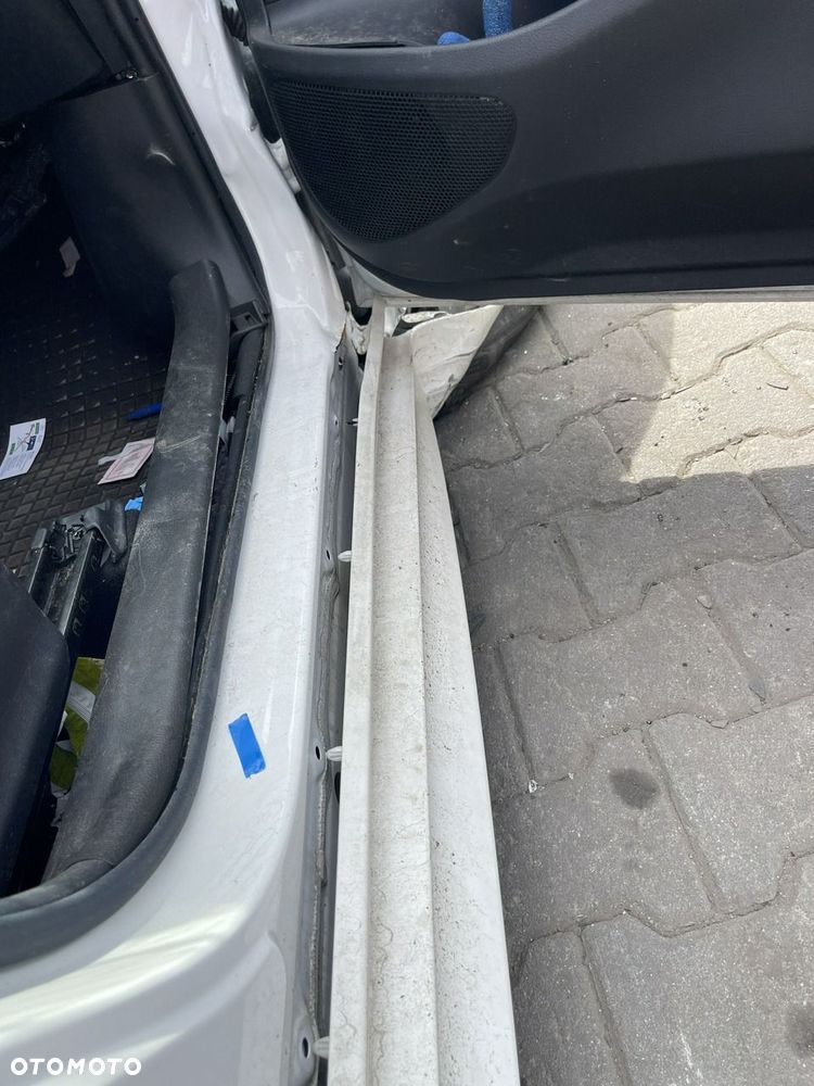 Toyota Yaris 1.5 Active - 9