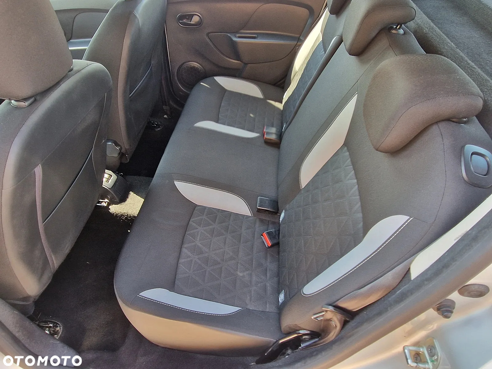 Dacia Sandero 0.9 TCe Laureate - 10