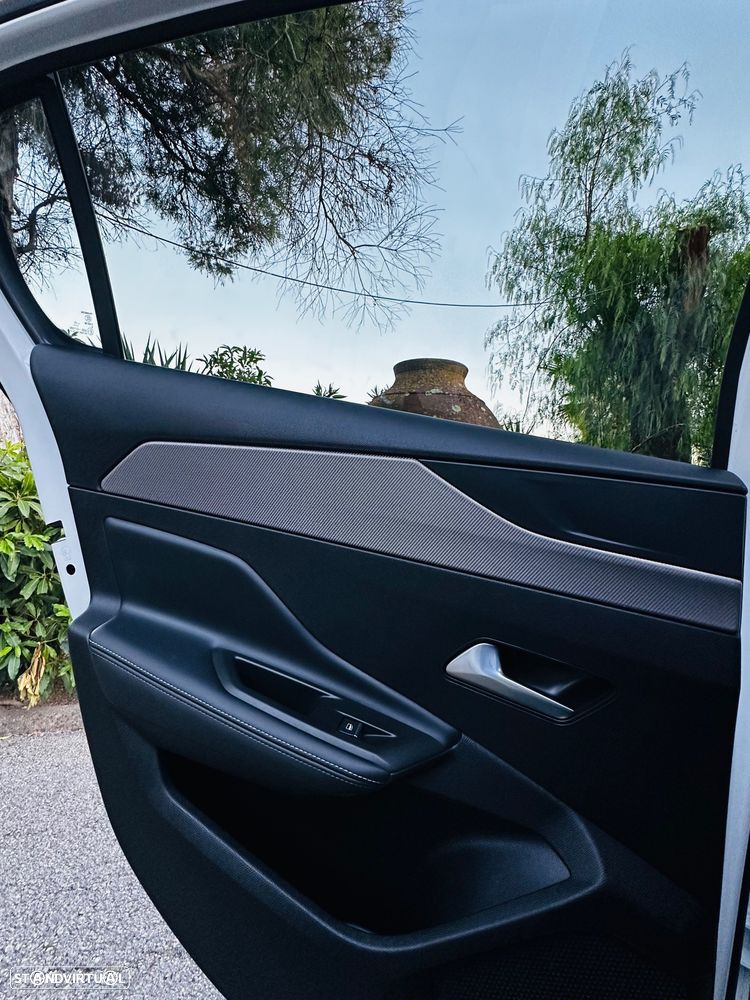 Peugeot 308 1.6 Hybrid GT e-EAT8 - 21