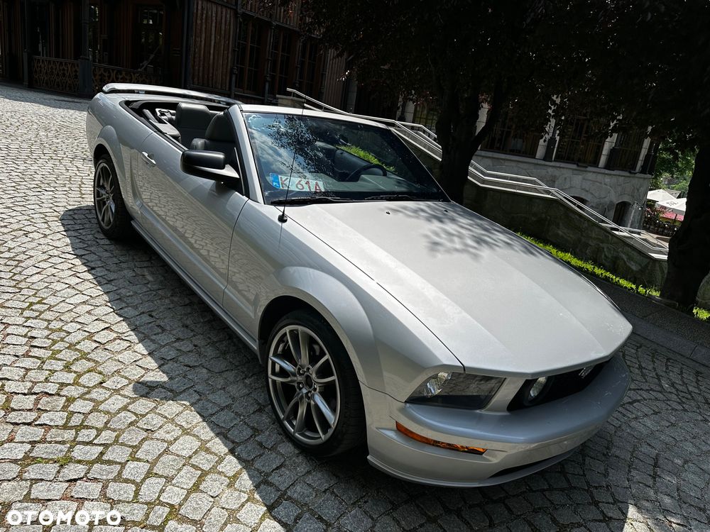 Ford Mustang - 2