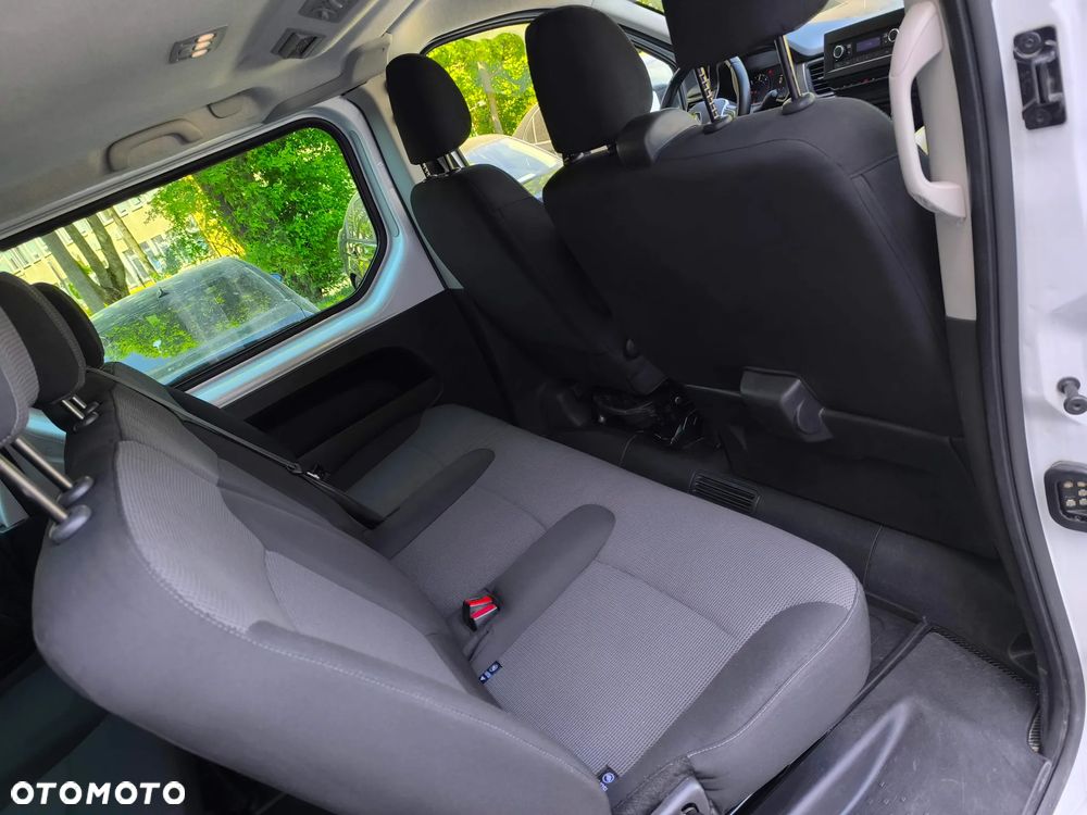 Renault Trafic 2.0 dCi - 24