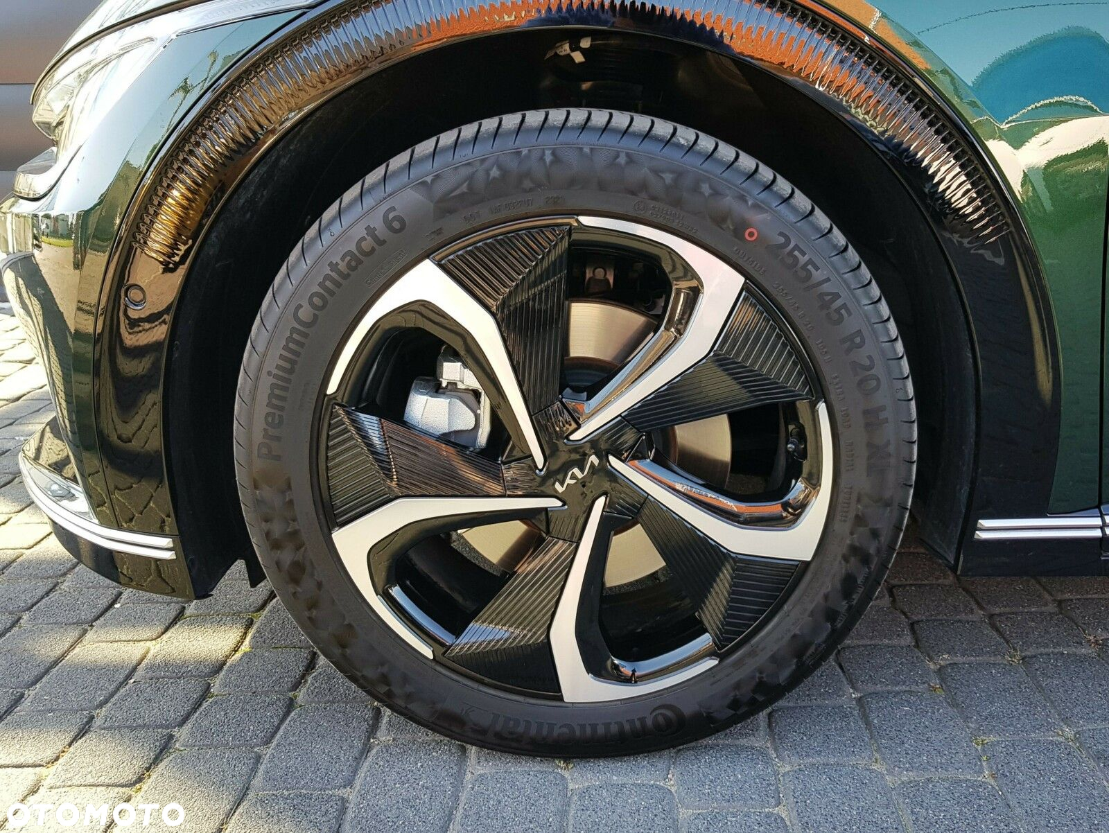 Kia EV6 77.4kWh Plus - 11