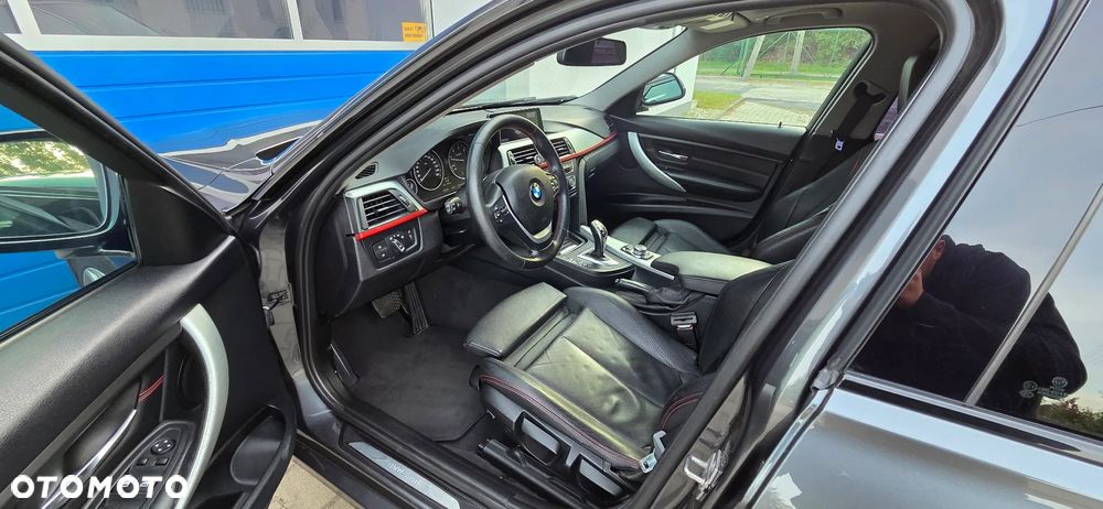 BMW Seria 3 ver-320d-xdrive-sport-line - 14