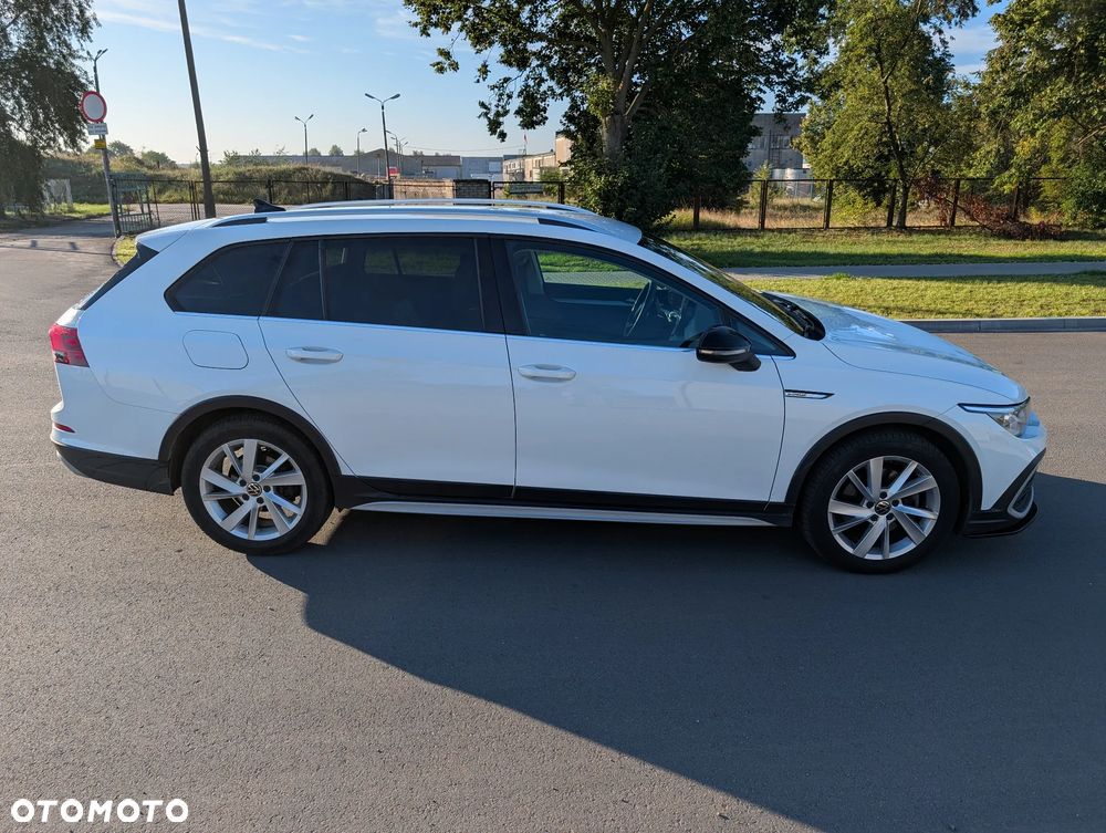 Volkswagen Golf - 5