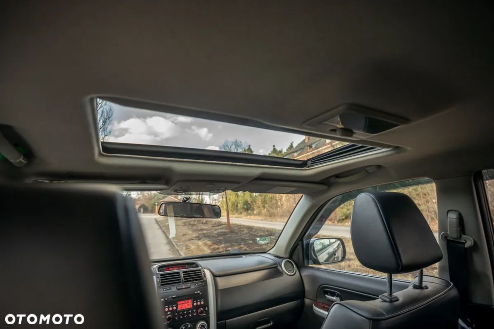 Suzuki Grand Vitara 1.9 DDiS Comfort DPF - 28