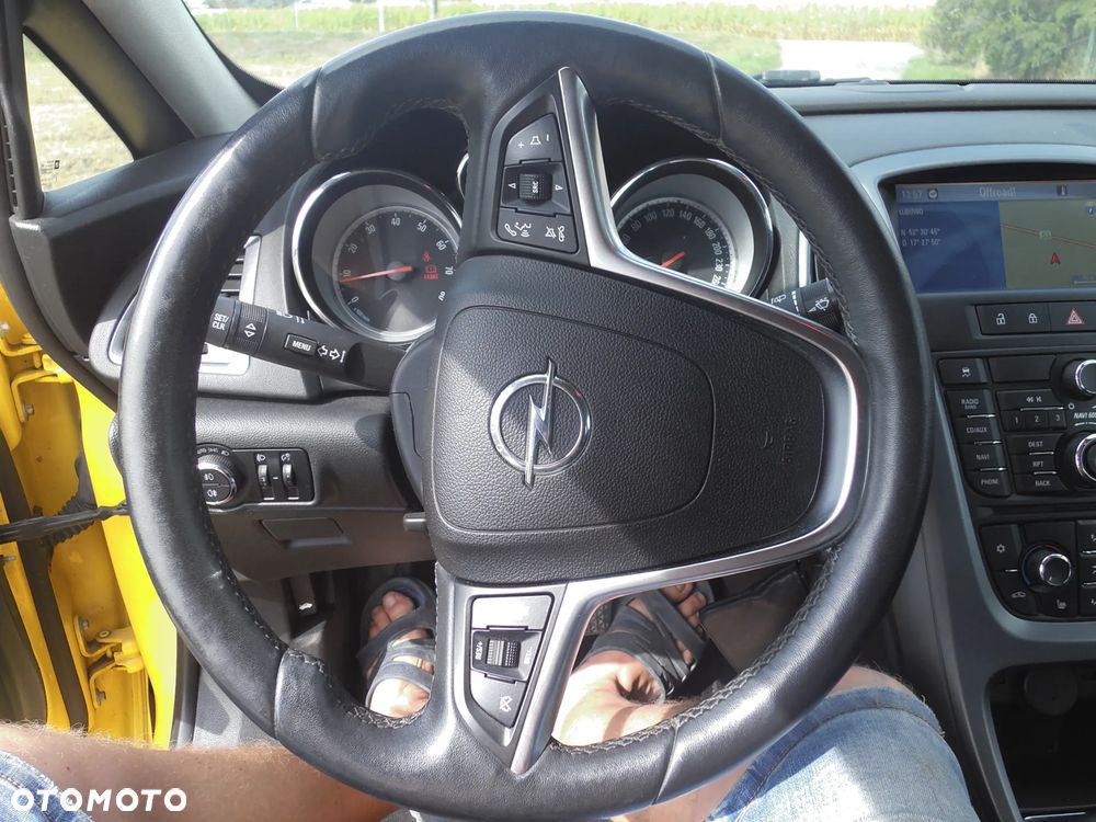 Opel Astra 1.6 T Sport - 27