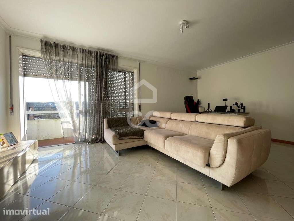 Apartamento T3 com garagem fechada - Grande imagem: 2/25