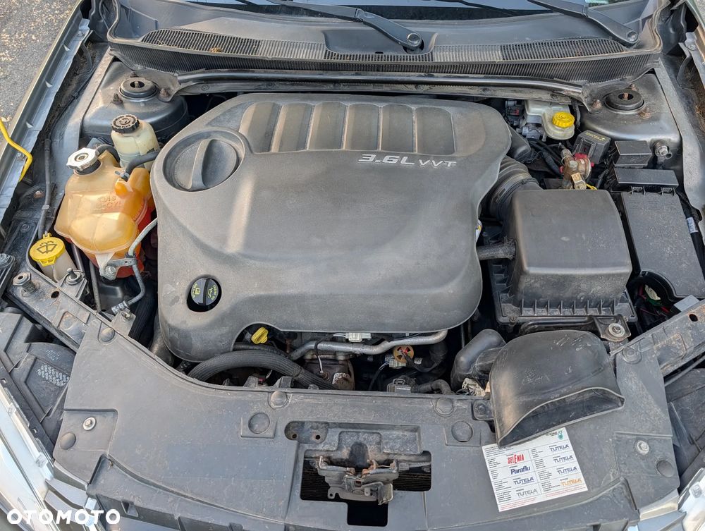 Chrysler 200 - 18