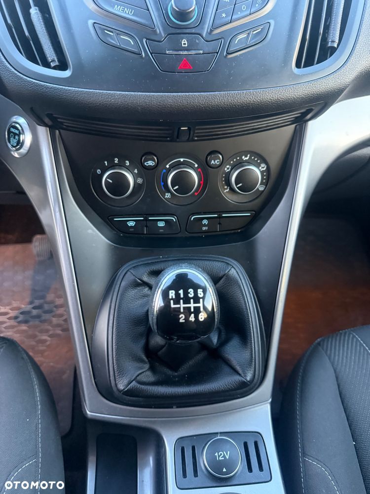 Ford Kuga - 18