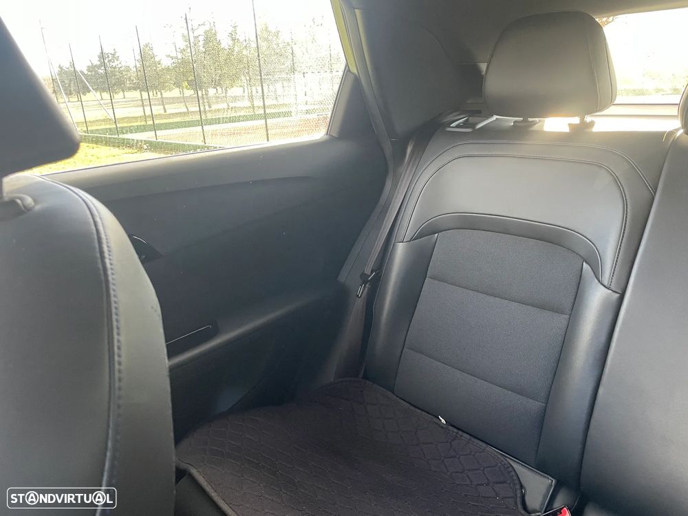 MG MG4 4 Luxury 64 kWh - 29