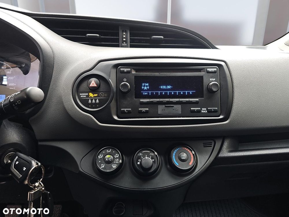Toyota Yaris 1.5 Active - 12