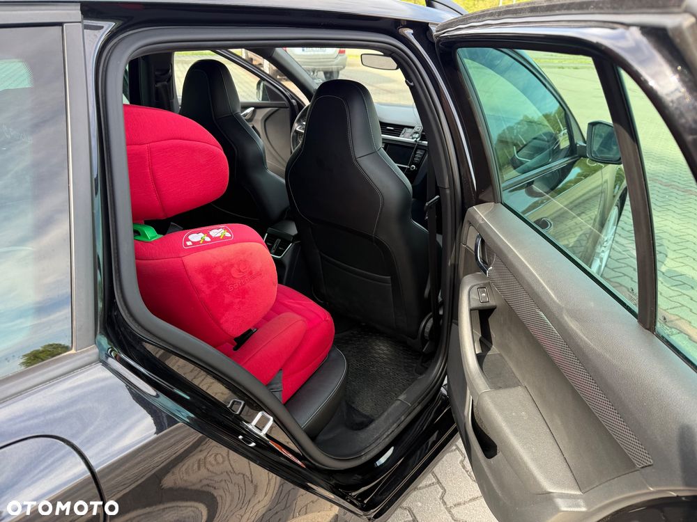 Skoda Octavia 2.0 TDI SCR 4x4 RS DSG - 11