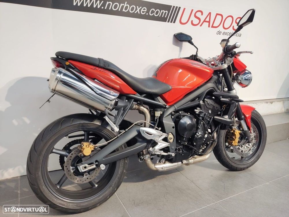 Triumph Speed Triple 675 R - 4