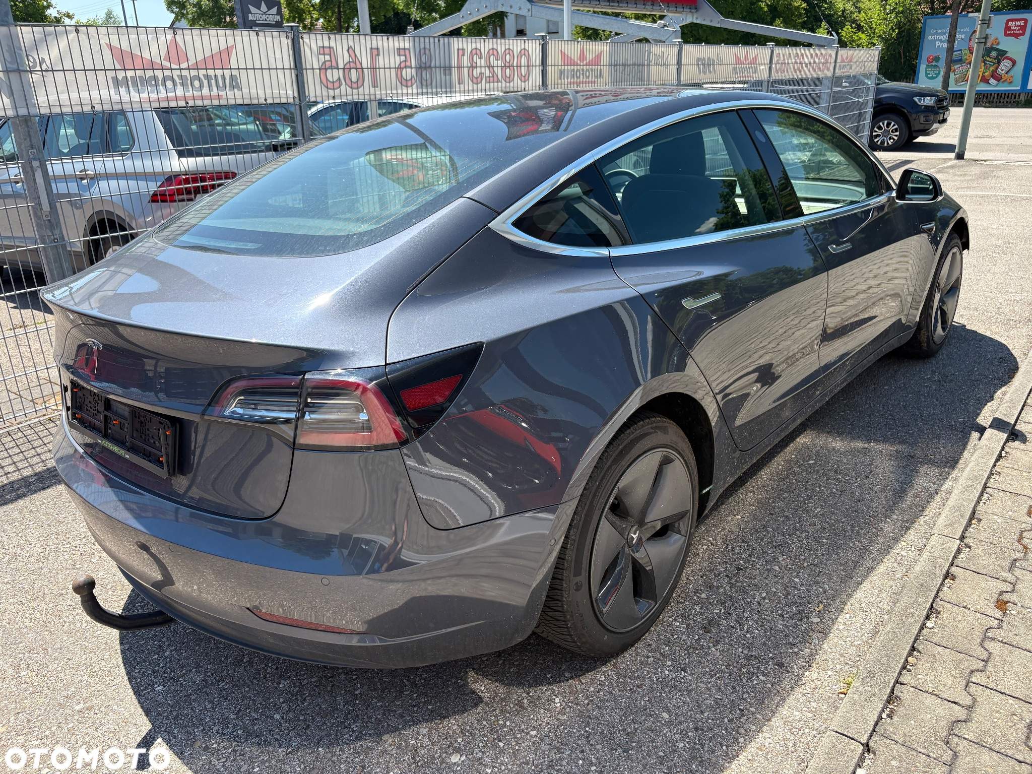 Tesla Model 3 Standard Reichweite Plus Hinterradantrieb - 5