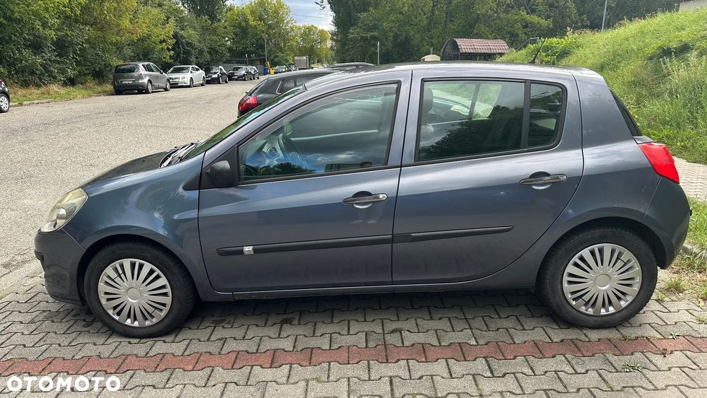 Renault Clio 1.2 16V Expression - 8