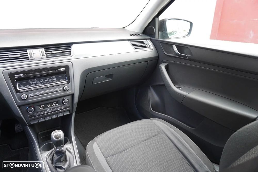 Skoda Rapid Spaceback 1.6 TDi Elegance - 12