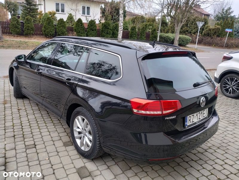 Volkswagen Passat - 5