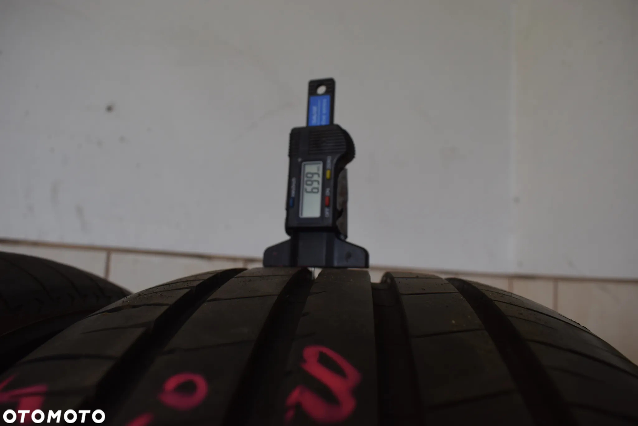 R20 235/50 Bridgestone Alenza 001 Cena za parę - 5