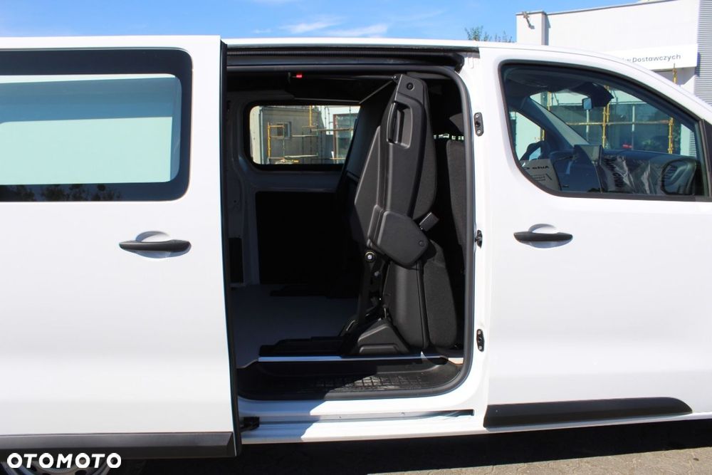 Opel Vivaro - 8