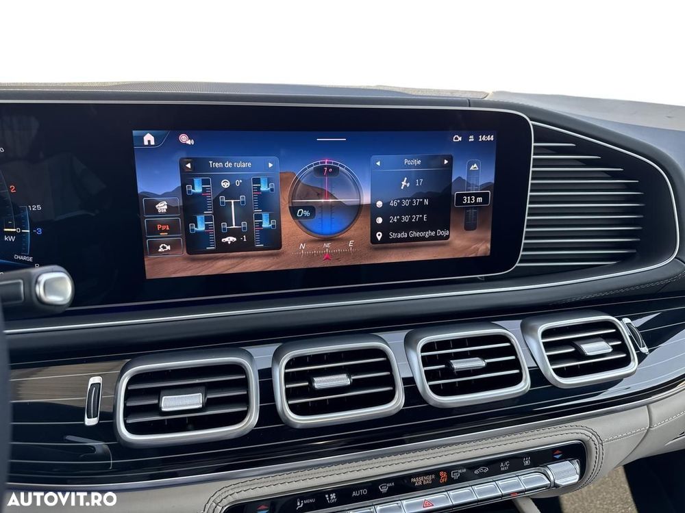 Mercedes-Benz GLE Coupe AMG 53 PHEV - 23