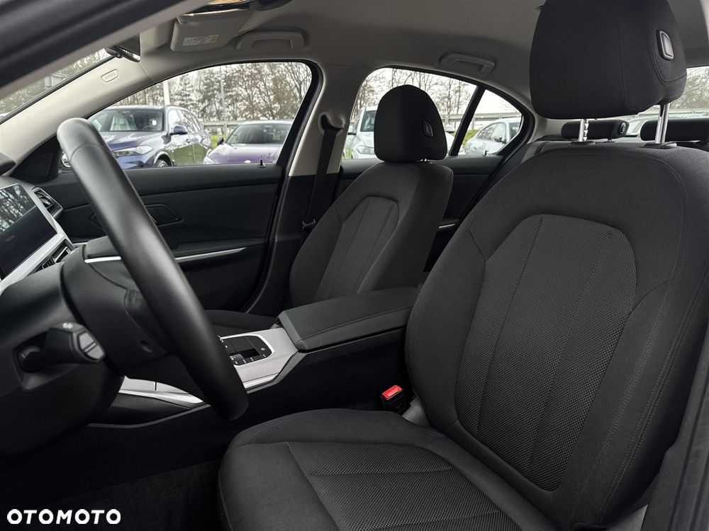 BMW Seria 3 318i - 19