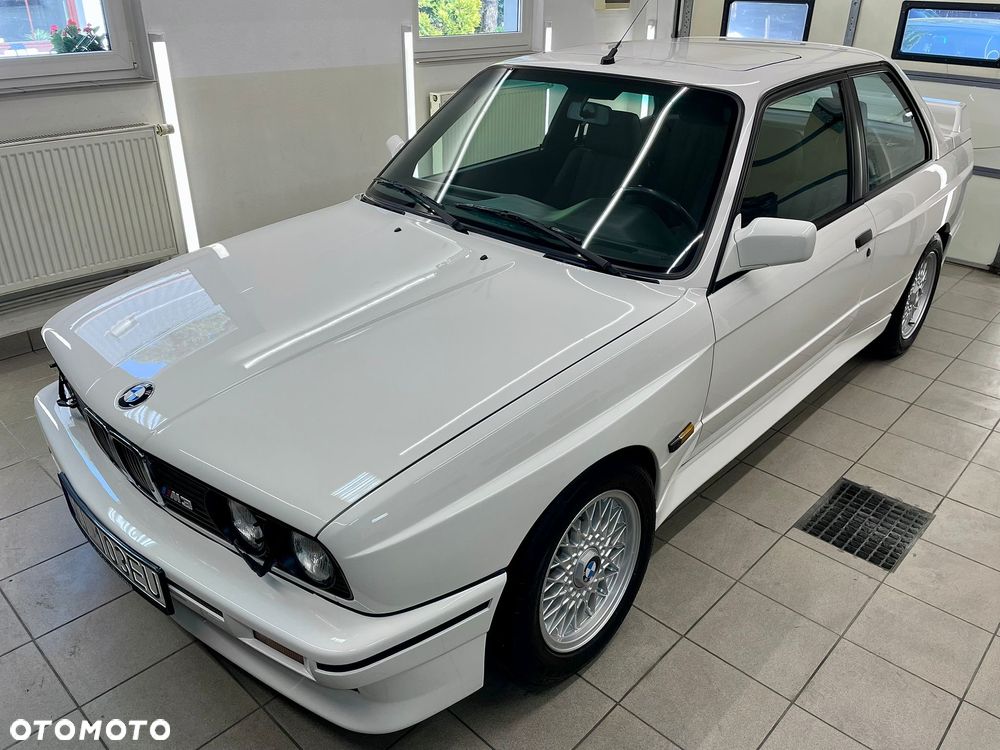 BMW M3 Standard - 16