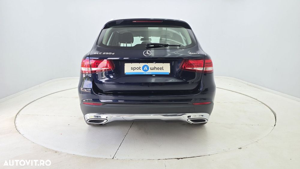 Mercedes-Benz GLC 250 d 4MATIC - 9
