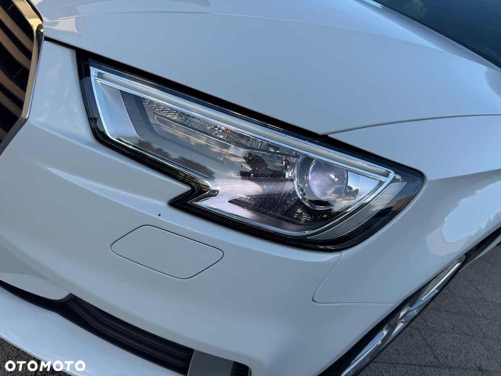 Audi A3 Sportback 1.6 TDI S tronic design - 4
