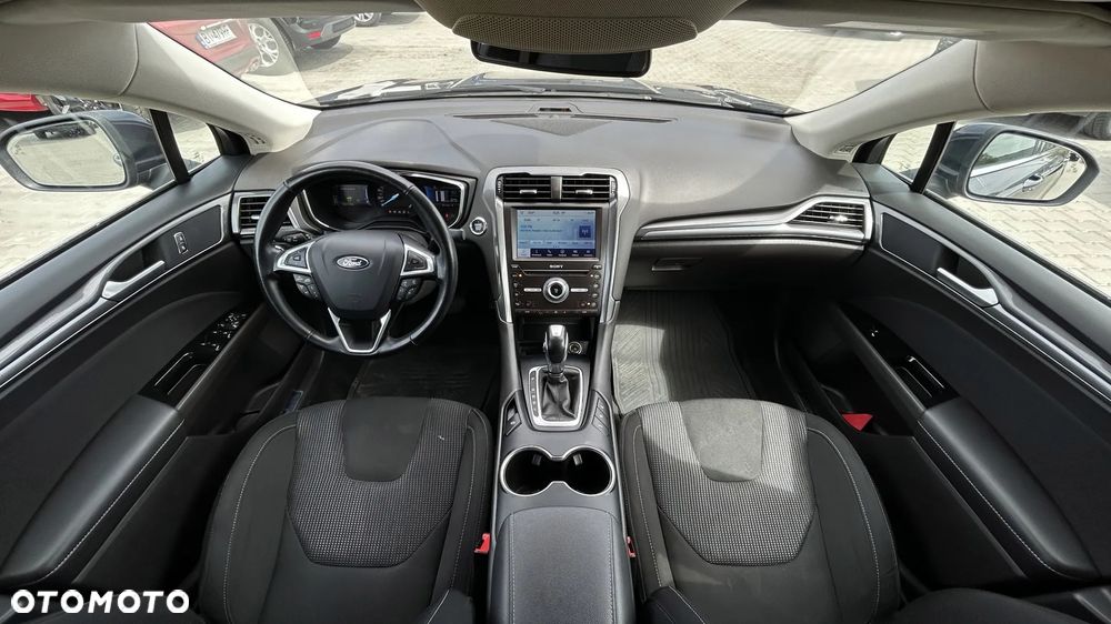 Ford Mondeo 2.0 Hybrid Titanium - 9
