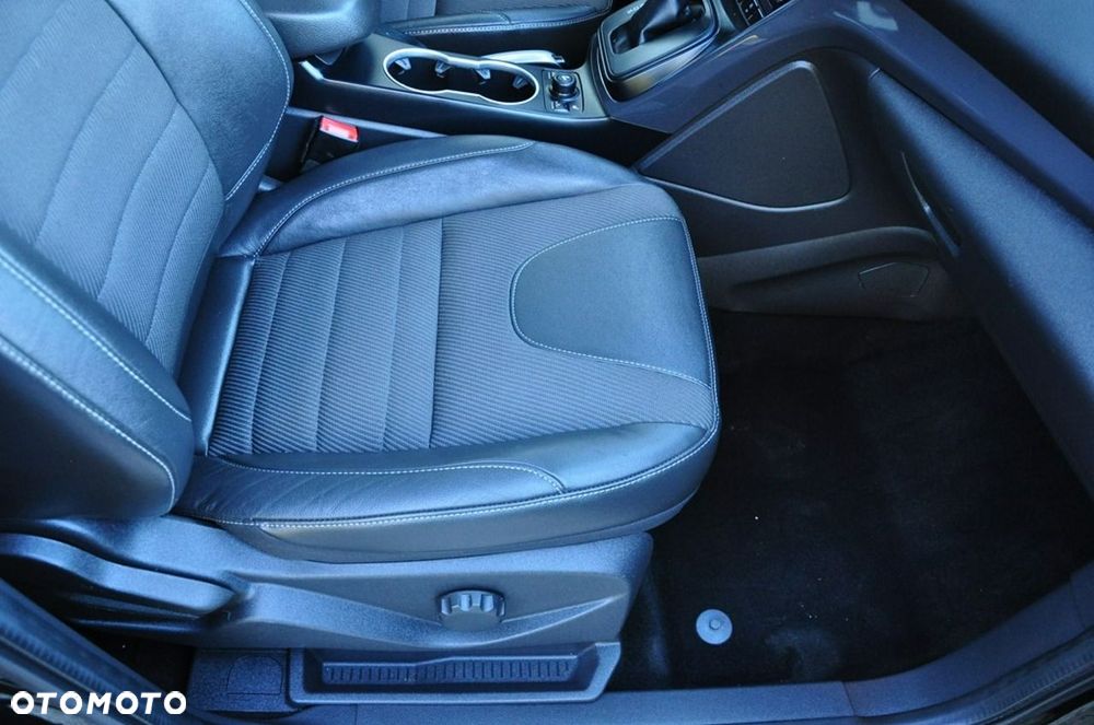 Ford Kuga 2.0 TDCi 4WD Titanium - 29
