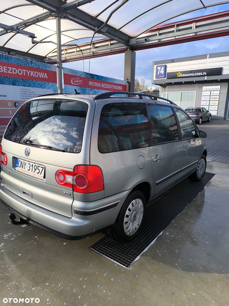 Volkswagen Sharan 1.9 TDI Comfortline - 3