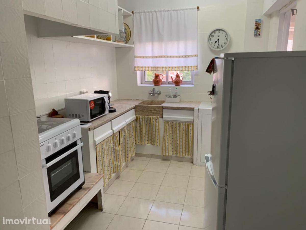 Quarto - localizado em Olivais Lisbon - Grande imagem: 2/8