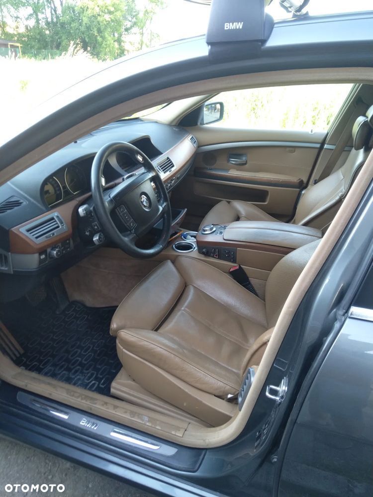 BMW Seria 7 - 1
