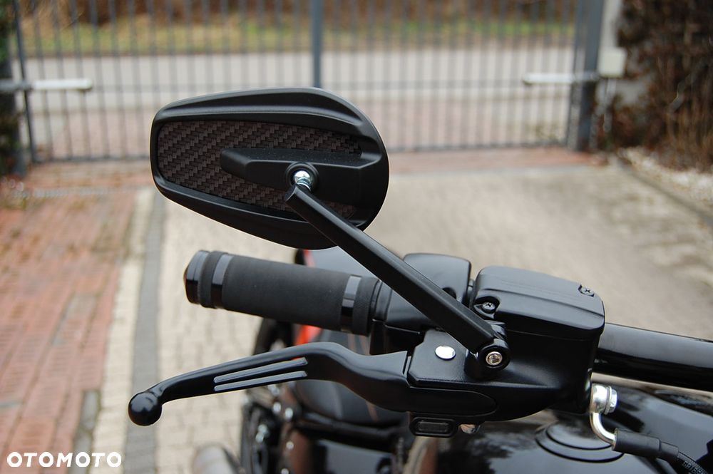 Harley-Davidson Softail Breakout - 21